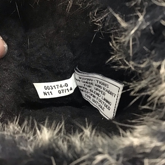 BEARPAW Tigris Winter Boots Size 8 Black Suede Faux Fur Snow Boot Wool Lined - Picture 6 of 11